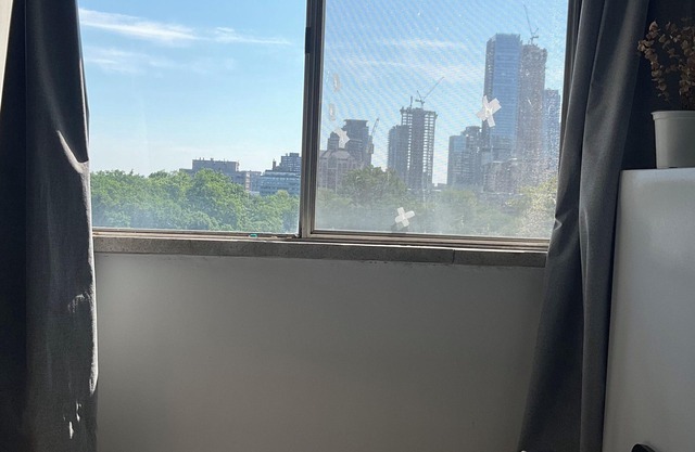 Heart of Downtown Cityscape Retreat