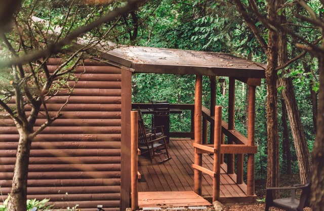 Heartland Hideaways, Cabin 3
