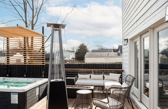 Heated Container Pool|Hot Tub|5 Ensuite Baths|Fire Pit