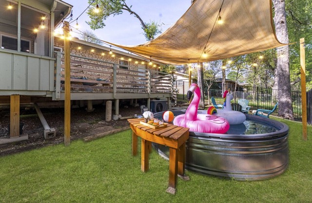 Heated Pool~Game Room~Firepit~Domain~Q2 Stadium