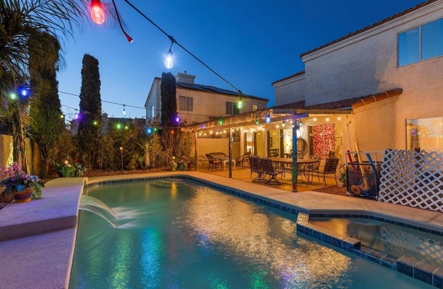 Heated pool & spa | BBQ Grill | Opens to Park |