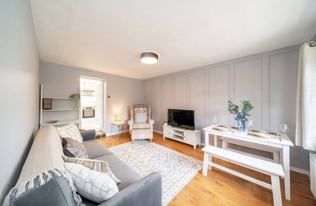 Heatherwood Cottage - Cosy Space for Two