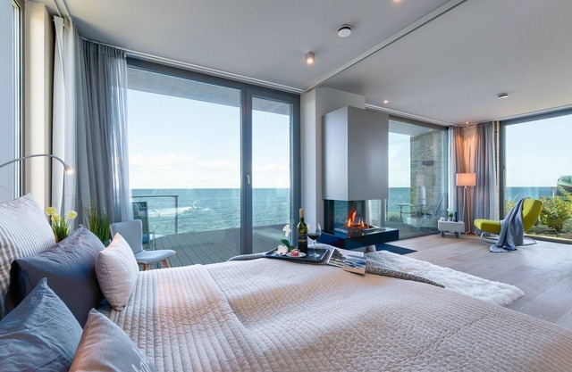 "Heimathafen 2" vacation apartment with sauna, south-facing terrace & roof terrace by the water