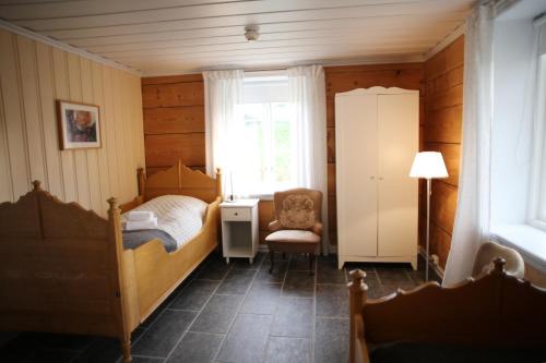Helgaker Gård