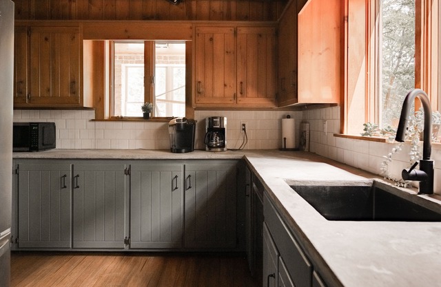 Hemlock Haven - Beautiful Mountain Retreat with hot tub!