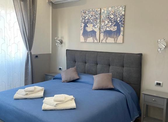 Henry Suite