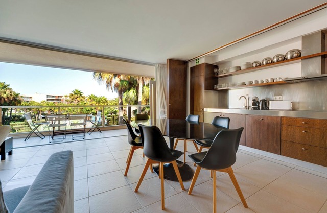 Herdade dos Salgados. 5*apt. 3 min to the Beach, FREE Wi-FI, 7 Swimming Pools