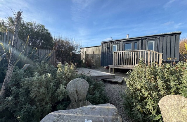 Hidden Hut Shepards Hut Sleeps 2