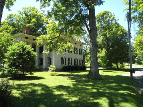 Higganum House B&B
