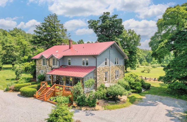 Highmeadows Estate in the heart of Bluemont Virginia