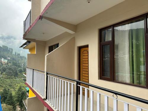 Hill Town Mcleodganj