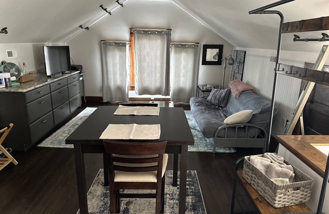 Hip & Historic Loft