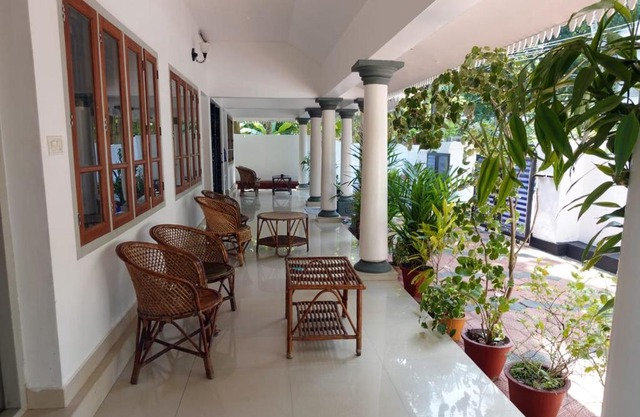 Hippie homestay