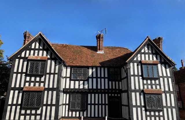 Historic 16th Century Tudor Manor with 5 bedrooms