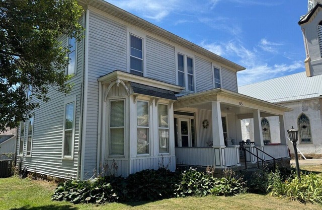 Historic Vacation Home Rental near Hocking Hills in Nelsonville Oh The Manse Inn