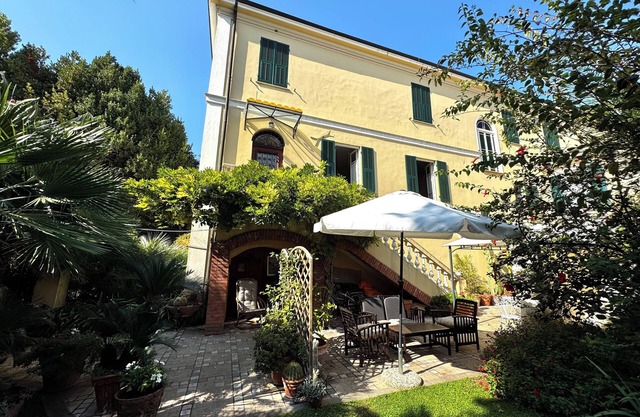 Historic Villa I Garden | Sea 5 min | 6 guests I Private parking