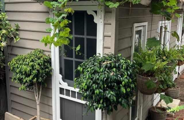 Historical Self Contained Tiny House (Studio)