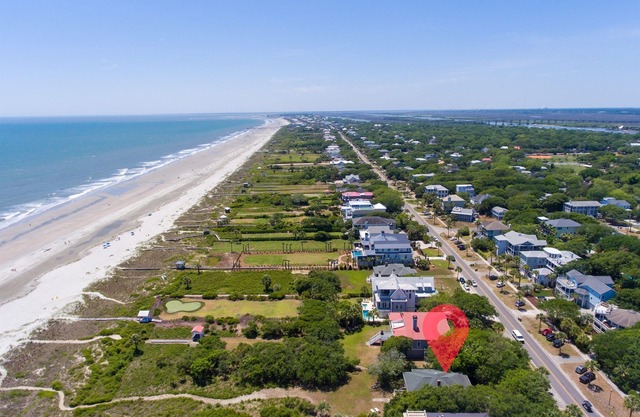 Hobie’s Hangout, Isle of Palms Beach Front
