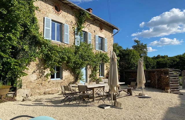 Holiday Home in Saint-Léonard with Pool