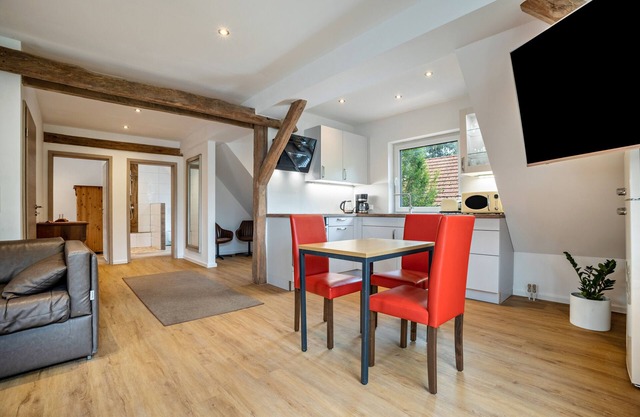 Holiday Apartment "Seeblick" with Lake View and Wi-Fi