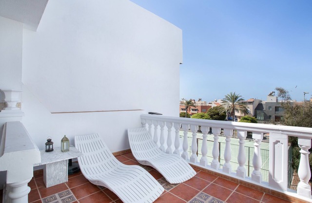 Holiday Apartment 'Apartamento Fani N2' with Private Terrace, Wi-Fi and Air Conditioning