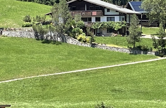 Holiday Apartment Fewo 2 am Auweg with Moutain View, Shared Garden & Wi-Fi