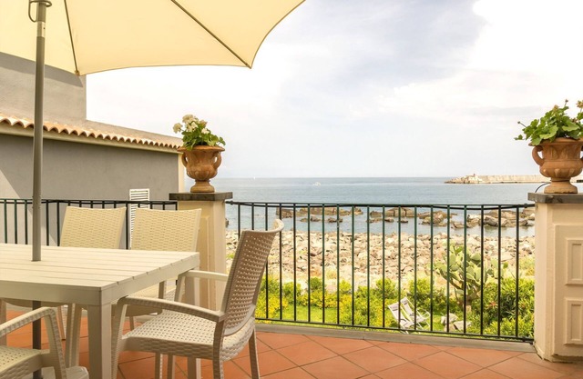 Holiday Apartment in Riposto with Terrace and Splendid View