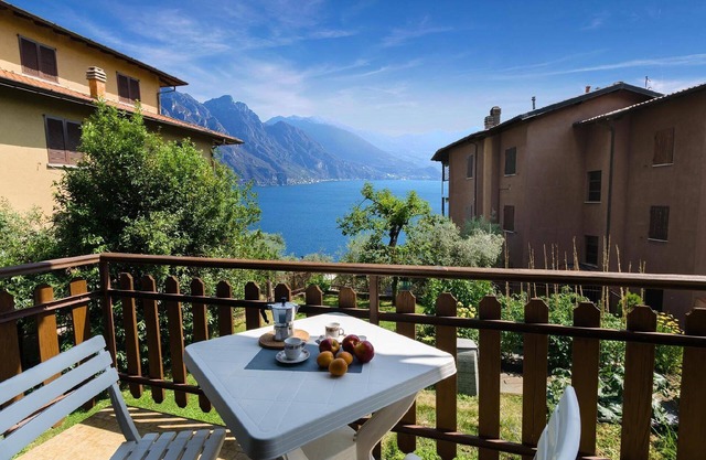 Holiday apartment Riva di Solto for 1 - 4 persons with 2 bedrooms - Holiday apartment in one or mult
