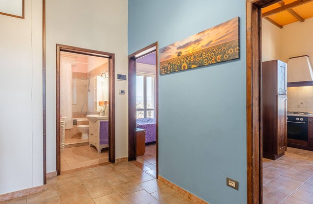 Holiday Apartment "La Sosta" with Terrace & Wi-Fi