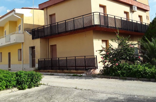Holiday apartment Poggioreale for 5 - 13 persons with 5 bedrooms - Row house