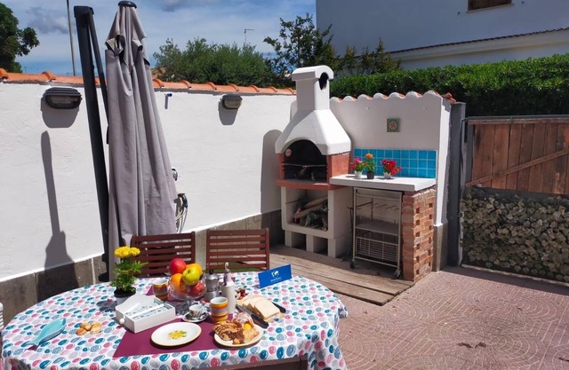 Holiday apartment Pomezia for 1 - 4 persons with 1 bedroom - Row house
