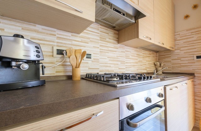 Holiday Apartment "vicino Taormina" with Private Balcony & Wi-Fi