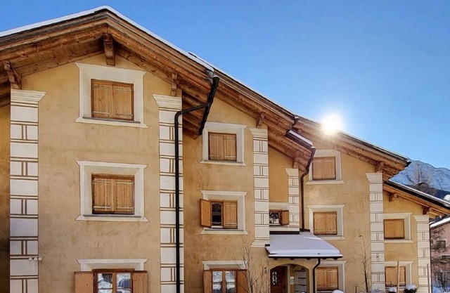 Holiday apartment Zuoz for 1 - 6 persons with 3 bedrooms - Holiday apartment in one or multi-family