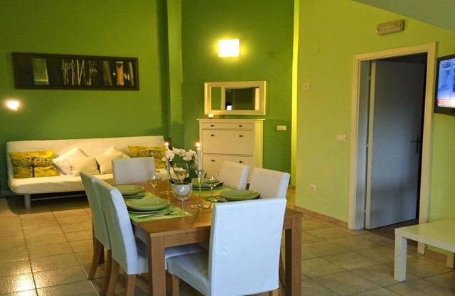 Holiday Dreams - Green