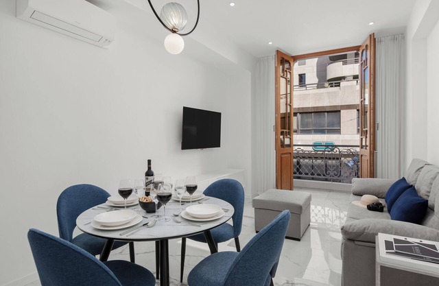 Holiday Apartment '22 Duplex' with Sea View, Wi-Fi and Air Conditioning