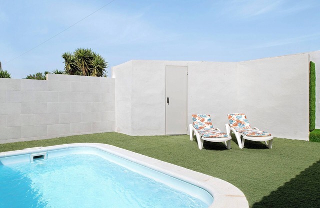 Holiday Home 'La Teja 3' with Private Pool, Wi-Fi and Air Conditioning
