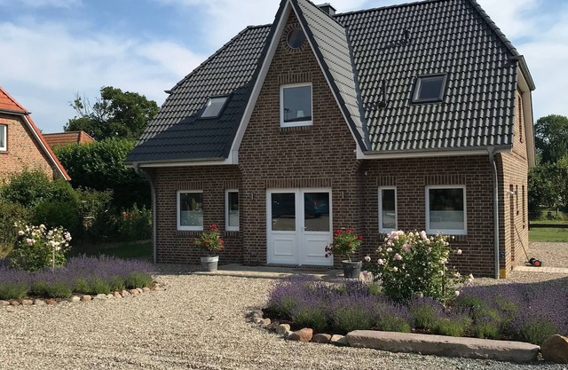 Holiday home for 6 guests with 135m² in Fehmarn OT Vitzdorf (92295)