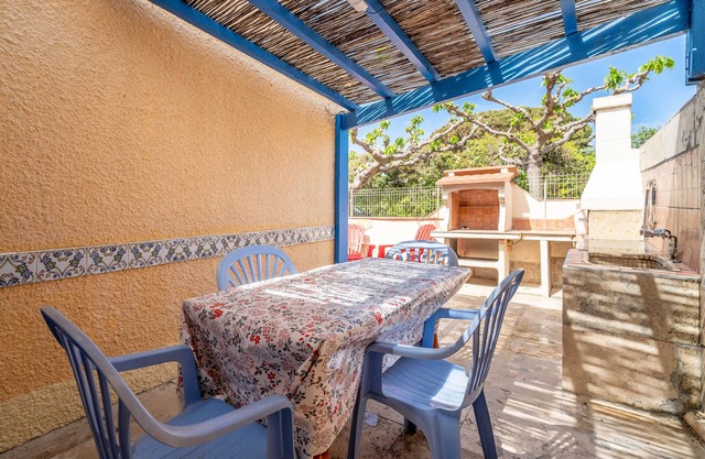 Holiday Home 'Fleurynes' with Private Terrace and Private Garden