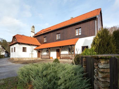 Holiday Home Huty by Interhome