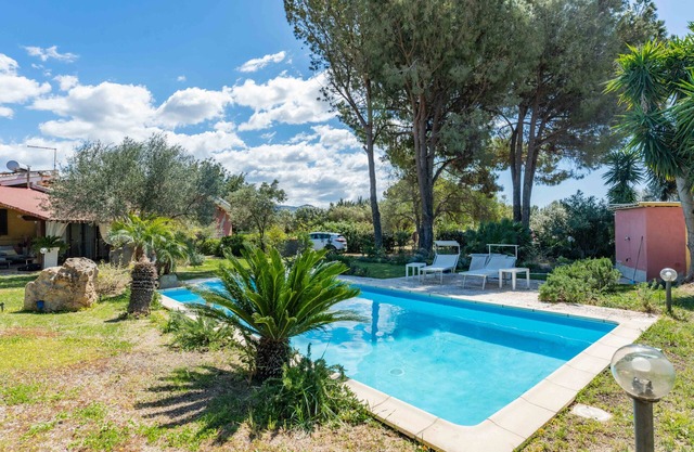 Holiday Home Villa Romina with Mountain View, Pool & Garden