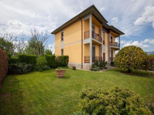Holiday Home near Florence with Garden