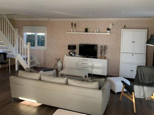 Holiday home on the recreational lake