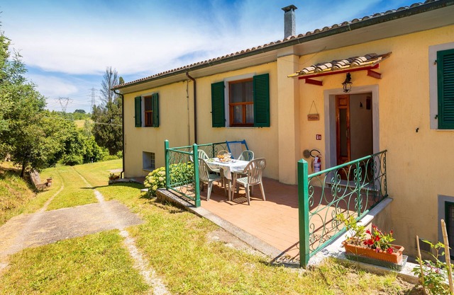 Holiday Home 'Poggio1' with Shared Pool, Shared Garden and Wi-Fi