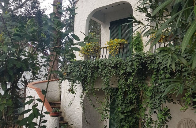 Holiday Home 'Su 3 Piani Con Giardino' with Private Garden, Balcony and Wi-Fi