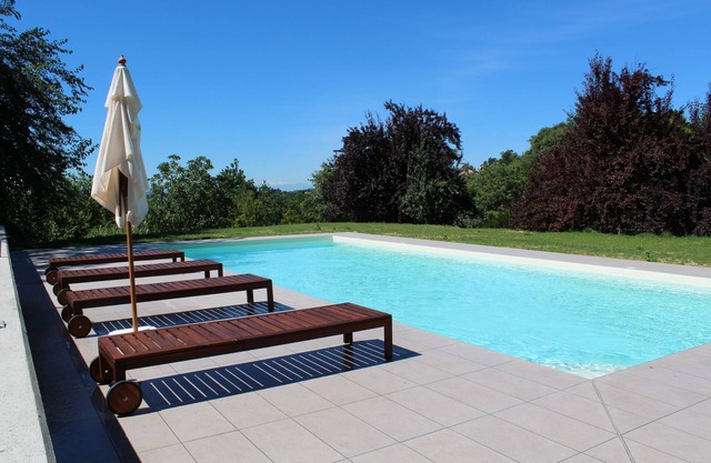 Holiday Home with Pool in Piedmont