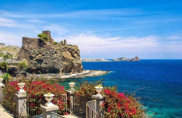 Holiday house Acireale for 2 - 8 persons with 4 bedrooms - Holiday house