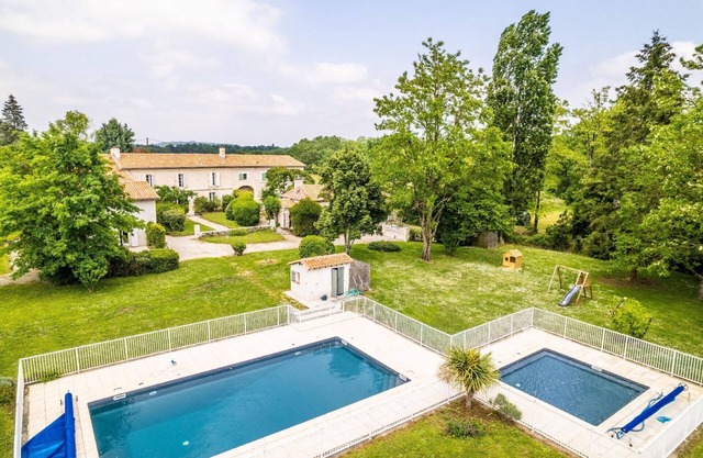 Holiday house Ronsenac for 1 - 28 persons with 13 bedrooms - Holiday house