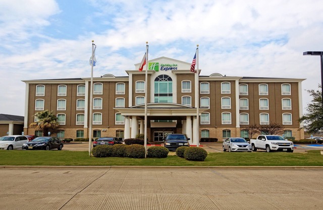 Holiday Inn Express Hotel & Suites Corsicana by IHG