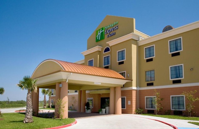 Holiday Inn Express Hotel and Suites Kingsville by IHG
