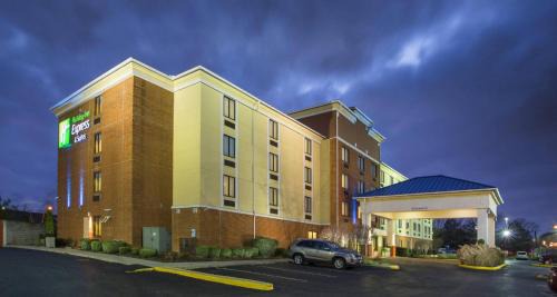 Holiday Inn Express Hotel & Suites Columbus Airport by IHG